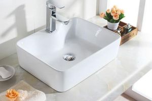 【洛阳业之峰装饰】卫生间台面板材质有哪些 卫生间台面板如何选购