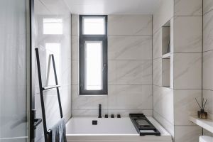 卫生间吊顶选用铝扣板怎么样？