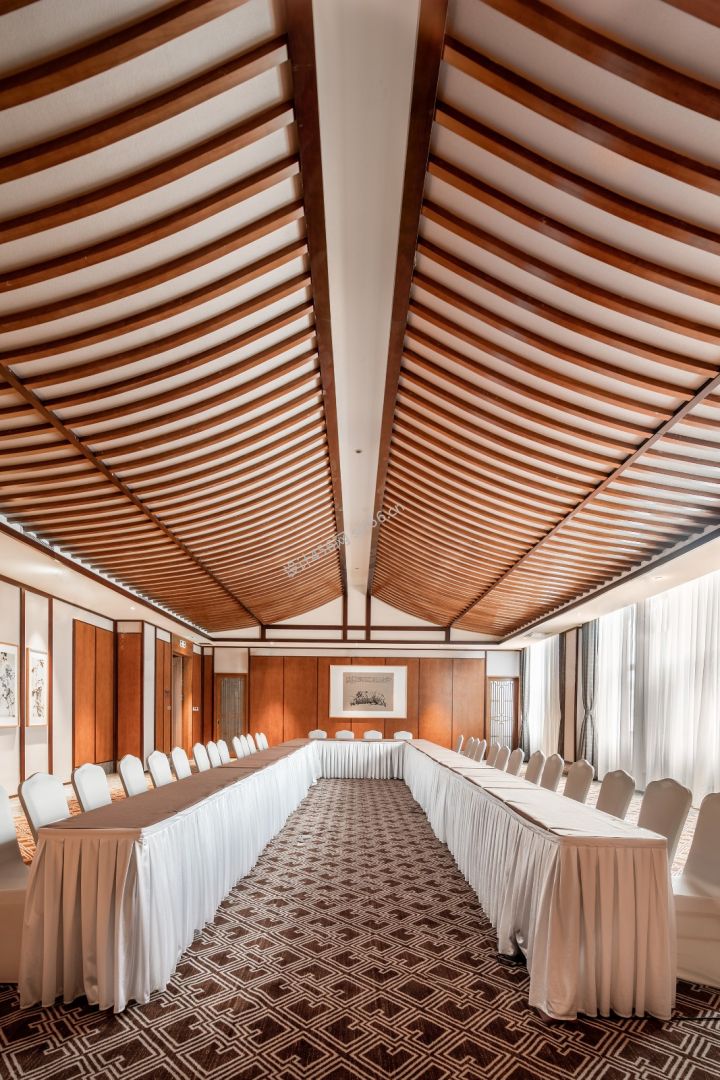 10000平米禅意新中式温泉酒店会议室装修效果图