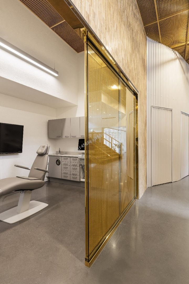 500平米现代风格牙科诊所隔断装修效果图