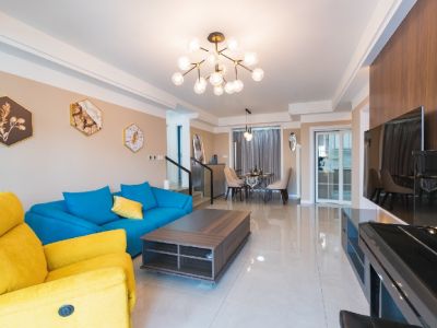 长富新城133平三居室现代风格装修案例