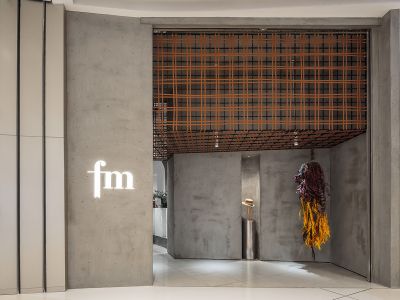 成都服装店简约轻奢风格80平米装修案例