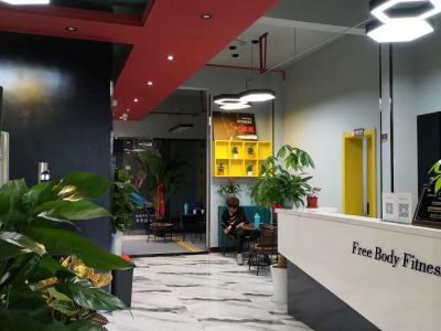 自由健体健身中心工业风格500平米装修案例