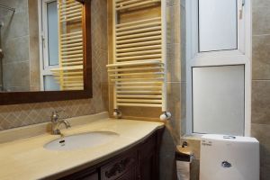 [西安峰光无限装饰]卫生间简单装修一下多少钱？小面积卫生间如此装修更好看