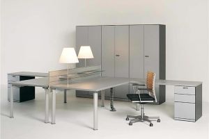 [北京铭艺装饰]烤漆家具怎么样?烤漆家具的优缺点！