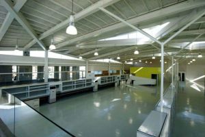 [上海勤哲建筑装饰]厂房地面装修材料有哪些及装修注意事项