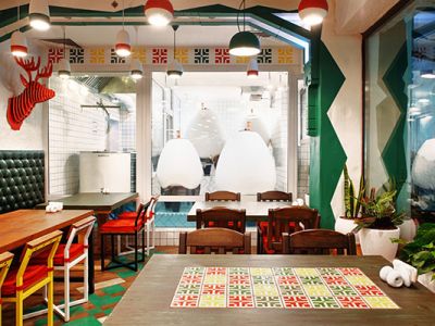 餐馆200㎡绚丽风格装修案例