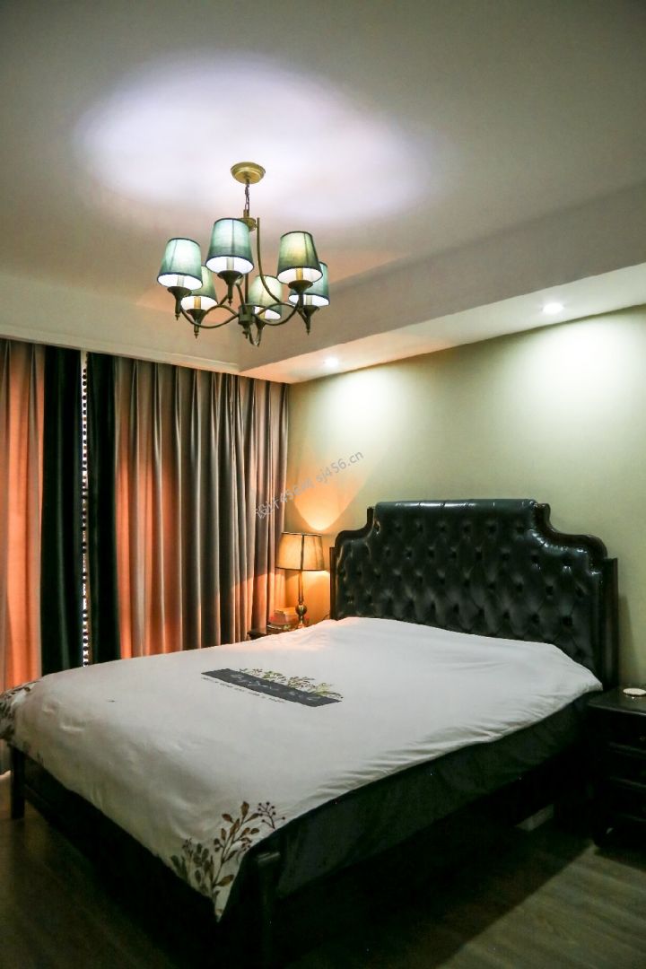 148平三居室美式经典风格卧室装修效果图