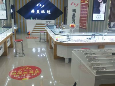 精益眼镜店极简风格100平米装修案例