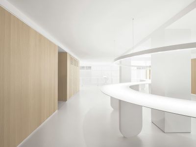 寸匠熊猫办公室600平方米极简风格装修案例