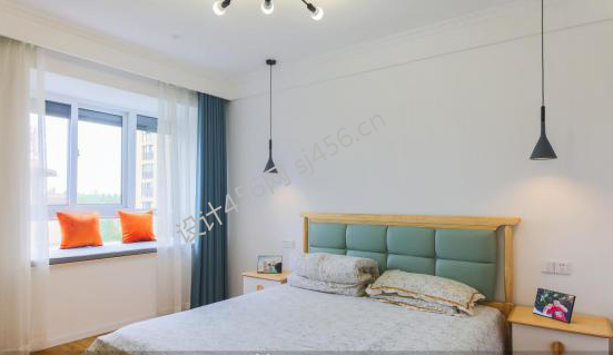 110平三居室现代简约风格卧室装修效果图