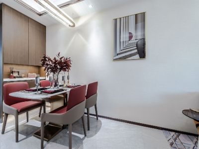 顺河南116平米轻奢三居装修案例