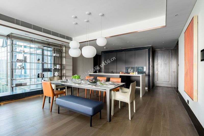 109㎡现代简约风三居室餐厅吊灯装修效果图