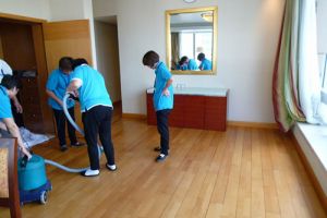 [塞纳春天装饰公司]木地板打蜡方法 木地板安装注意事项