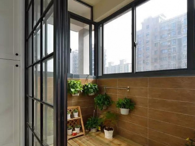 绿地世纪城120平米混搭三居装修案例