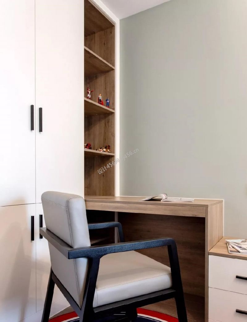 129平三居室现代简约风格书房装修效果图