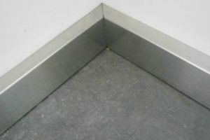 [重庆龙发装饰]踢脚线不同种类价格 踢脚线颜色如何选择