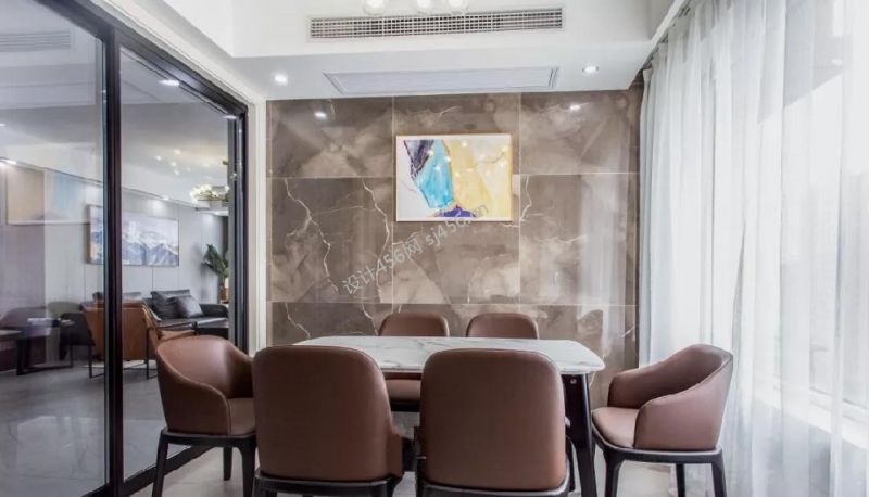 129平三居室现代简约风格饭厅装修效果图