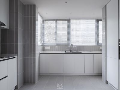 未来城三居室现代风格装修案例图