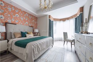 [青岛百家装饰]贴壁纸方法与技巧，自己也能轻松搞定！