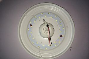 [拉萨久创装饰]如何安装吸顶灯才是更安全？建议收藏备用