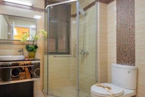 [广州怡富装饰]家装知识：卫生间装修四大注意事项