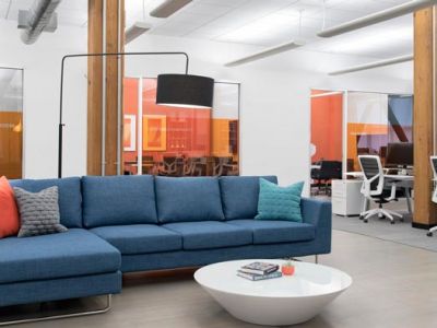 650平米商务公司办公室装修案例