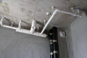 [成都泰达装饰]下水改造怎么收费，下水改造时要注意什么呢