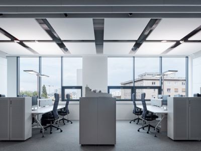 1500房地产公司办公室装修案例