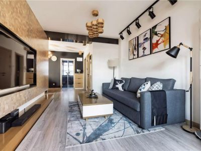 海洋半岛95平现代风格三居室装修案例