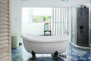 [广元良品天成装饰]浴缸的种类 浴缸价格的影响因素