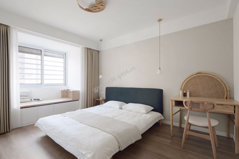 100平米日式简约三居室卧室背景墙装修效果图