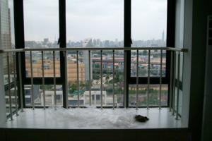 [三亚写意空间装饰]飘窗护栏的安装方式以及高度的选择！