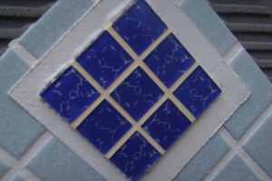 [成都领航装饰]贴瓷砖用什么胶水，与水泥施工有什么区别