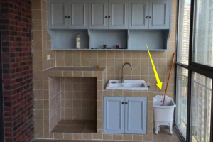 [大连老工匠装饰]阳台安装洗衣池好用吗？有哪些优点呢？