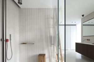 [成都居尚装饰]家用卫生间玻璃隔断设计，玻璃隔断安装方法