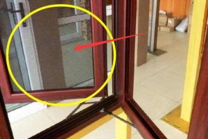 [大连吉第方元装饰]窗户安装金刚纱窗，透气性真的很差吗？