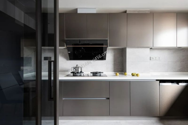 现代风格140平米厨房橱柜家装效果图