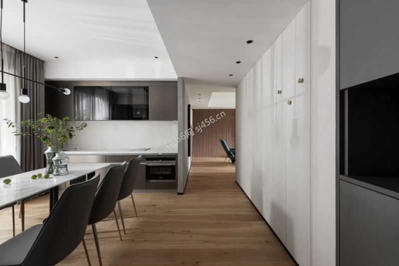 现代风格140平米餐厅桌椅家装效果图