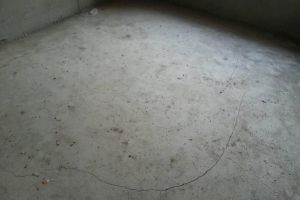 [上海莱可装饰] 地面找平开裂的原因?地面找平开裂处理方法