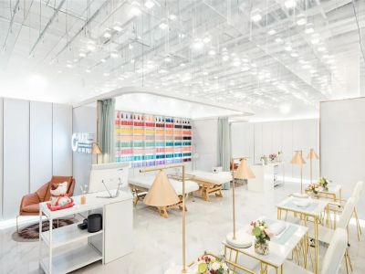 150平米美甲店装修案例