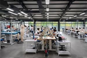 [北京百邦装饰]北京厂房装修，没你想的那么简单！