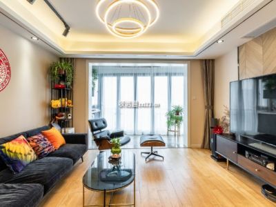 罗兰翡丽130平现代简约风格装修案例