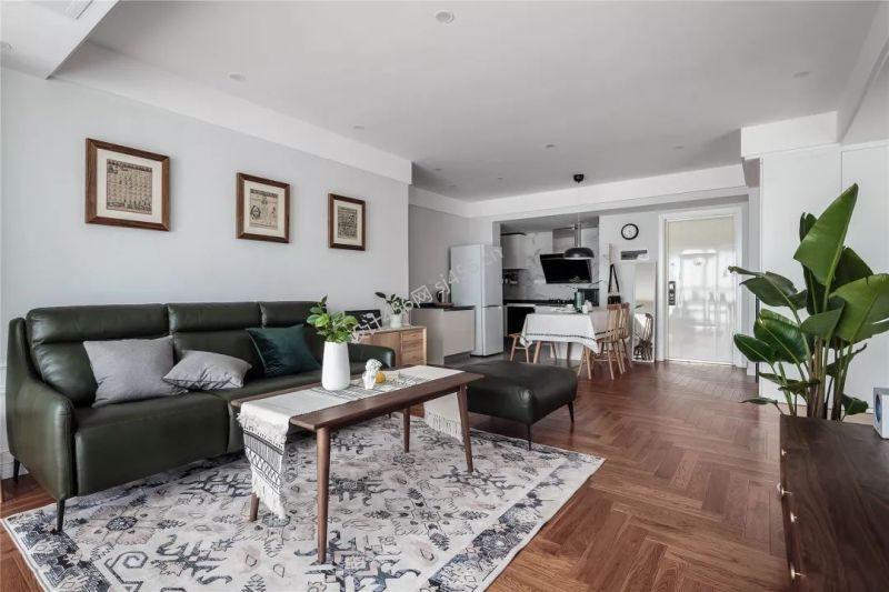 120㎡三居室现代简约客厅装修效果图