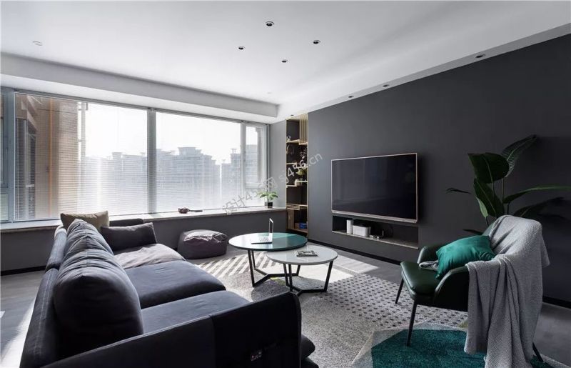 131㎡三居室现代轻奢客厅吊顶装修效果图