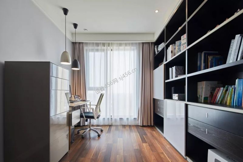 160㎡四居室现代风格书房装修效果图