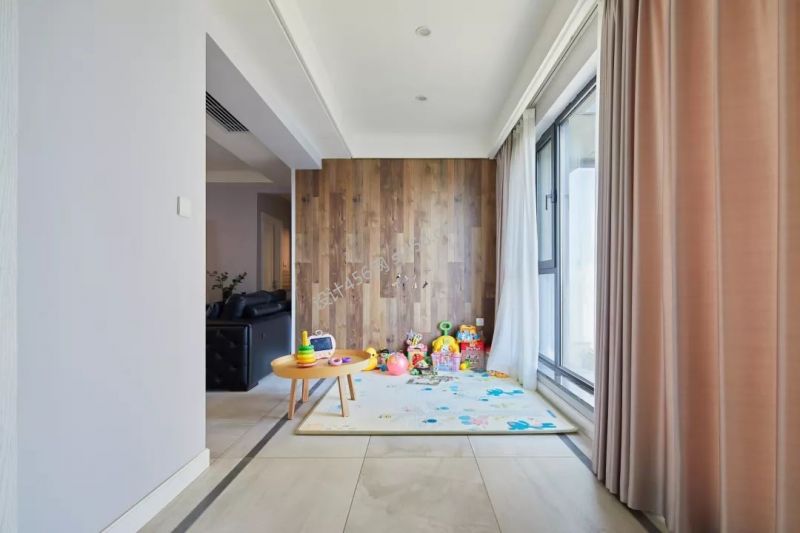 160㎡四居室现代风格阳台装修效果图