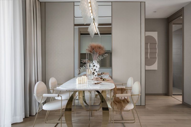 现代轻奢风格125平米餐厅桌椅家装效果图