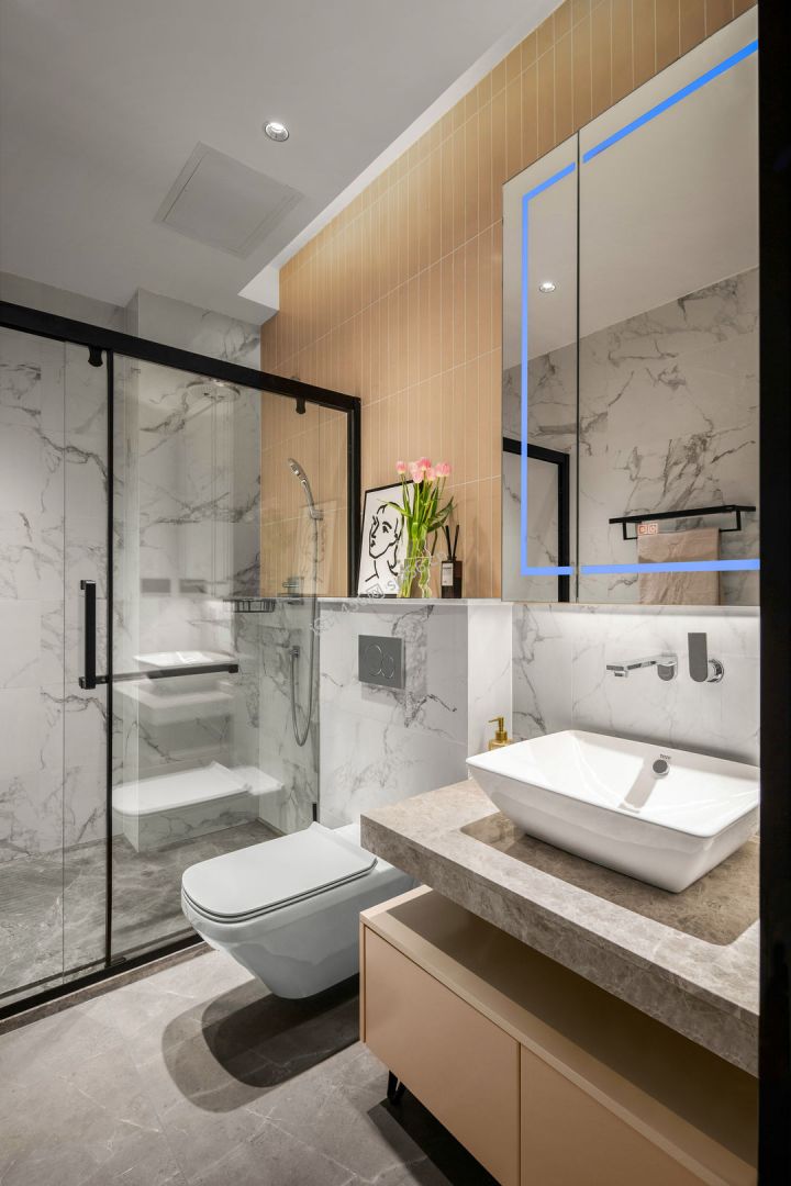 230平别墅现代风格卫生间吊顶装修效果图