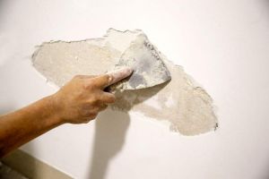 [万业装饰]装修为什么要铲除墙皮？铲墙皮注意事项